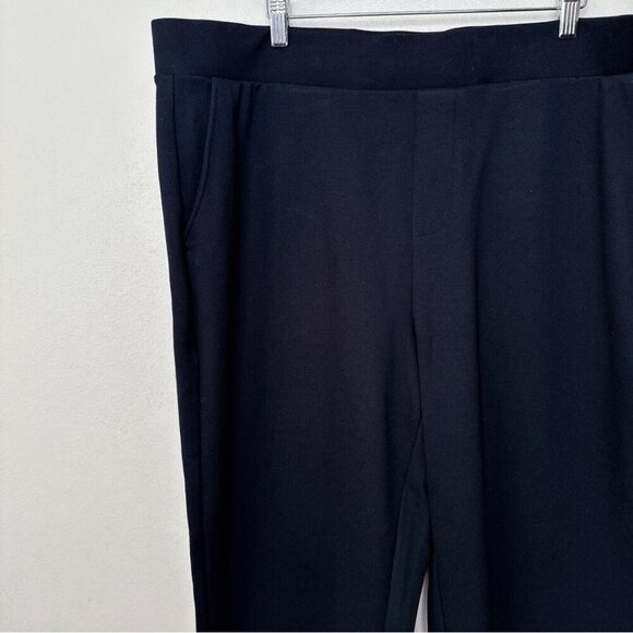 Torrid Womens 3S Pull-On Relaxed Taper Studio Luxe Ponte High-Rise Pant - Picture 4 of 13